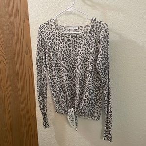 Olivaceous Gray Leopard Print Long Sleeve Shirt Size Medium